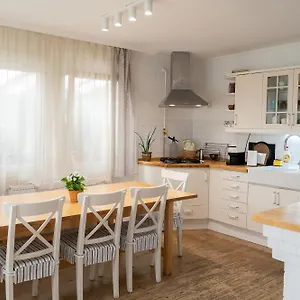 Tisch Vendeghaz Pensjonat Hajdúszoboszló